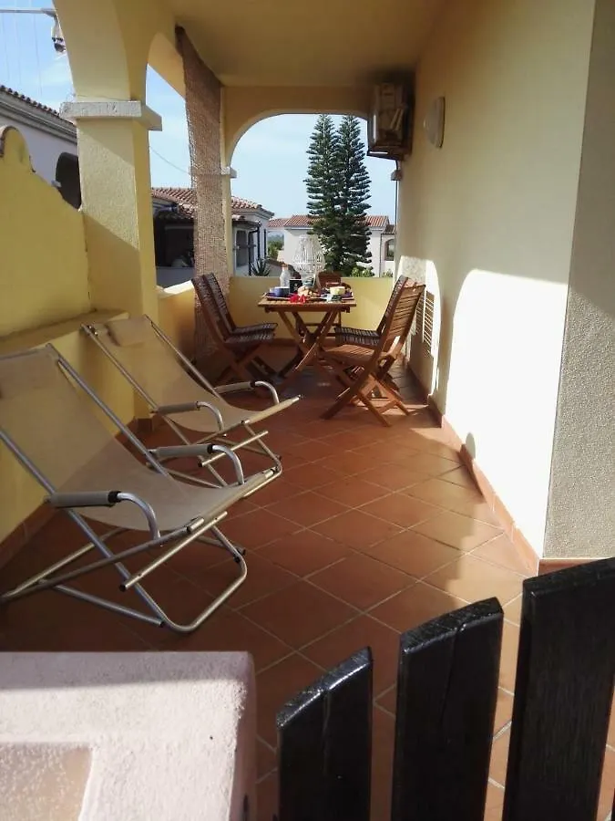 Appartamento Con Vista Piscina San Teodoro  İtalya